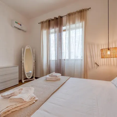 Apartment Stonehouse Oasis Sant Isidoro (Apulia)