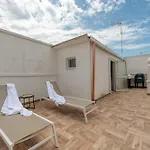 Stonehouse Oasis * Sant Isidoro (Apulia)