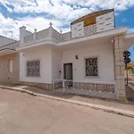 Stonehouse Oasis * Sant Isidoro (Apulia)